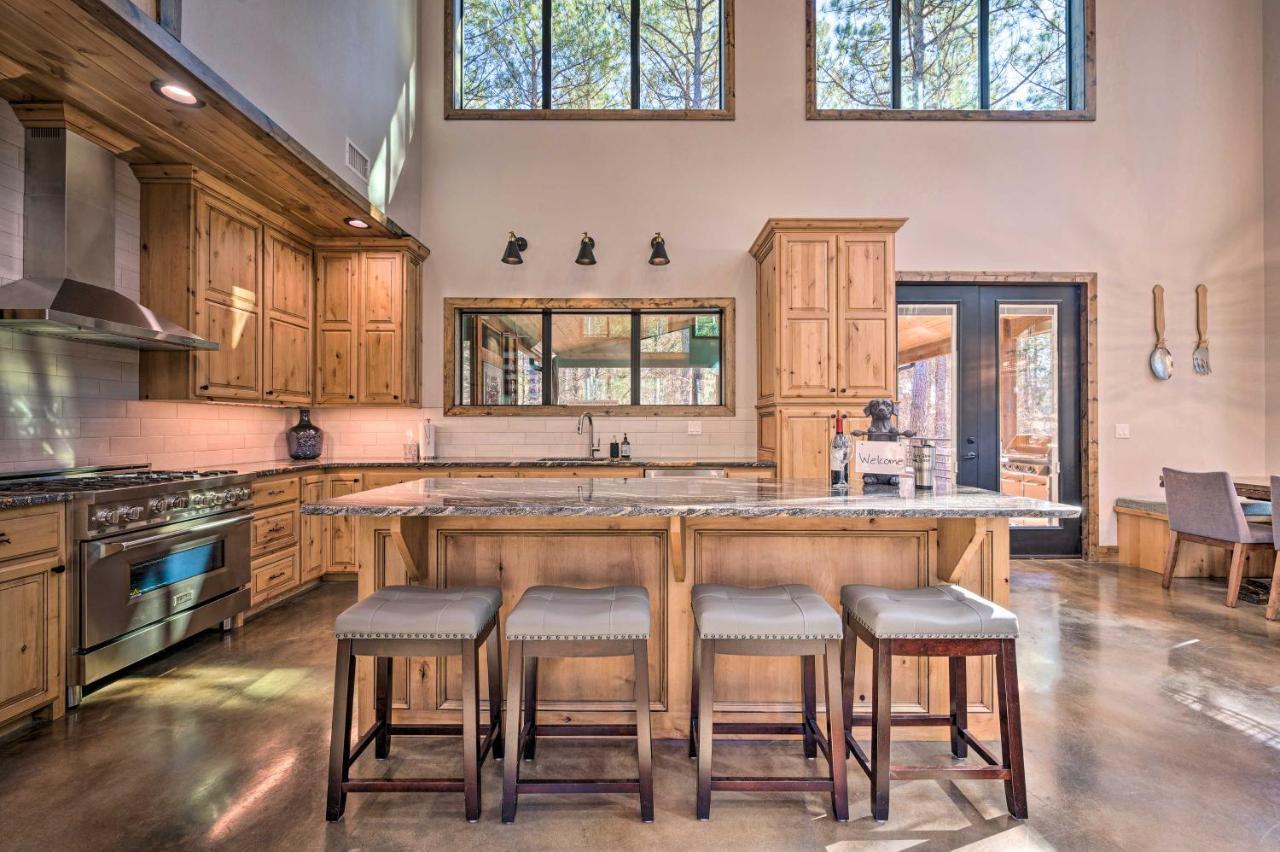 Broken Bow Lazy Dog Lodge With Hot Tub, Pool Table Buitenkant foto