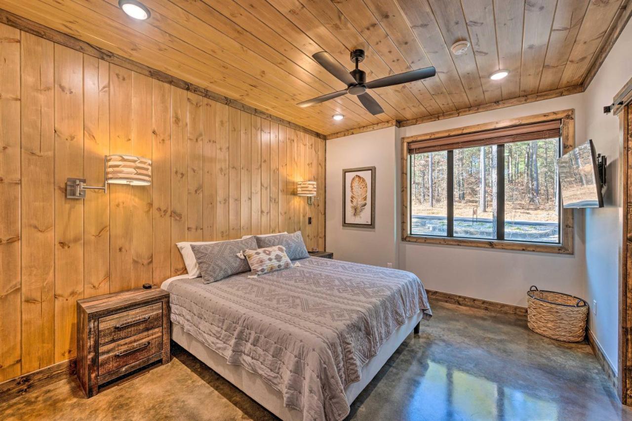 Broken Bow Lazy Dog Lodge With Hot Tub, Pool Table Buitenkant foto